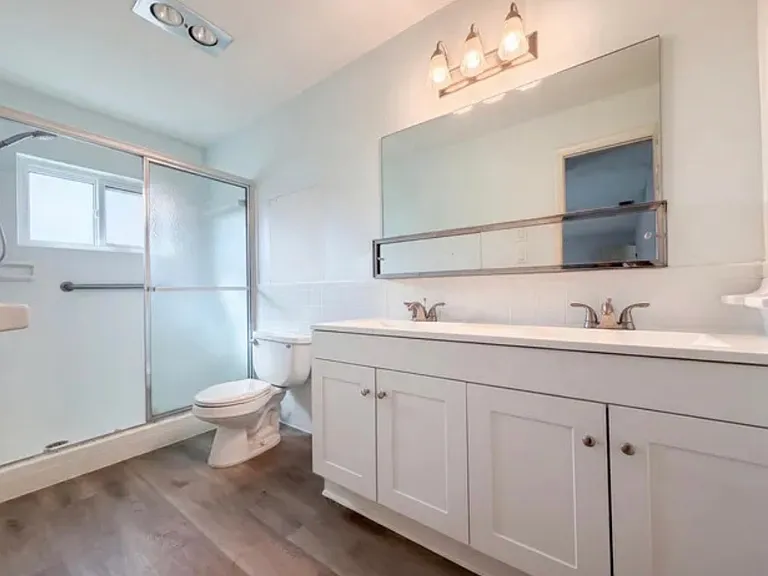 27 E Arrellaga St #A — Photo 3
