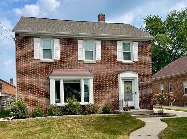 1607 South 15th STREET, Manitowoc, WI 54220