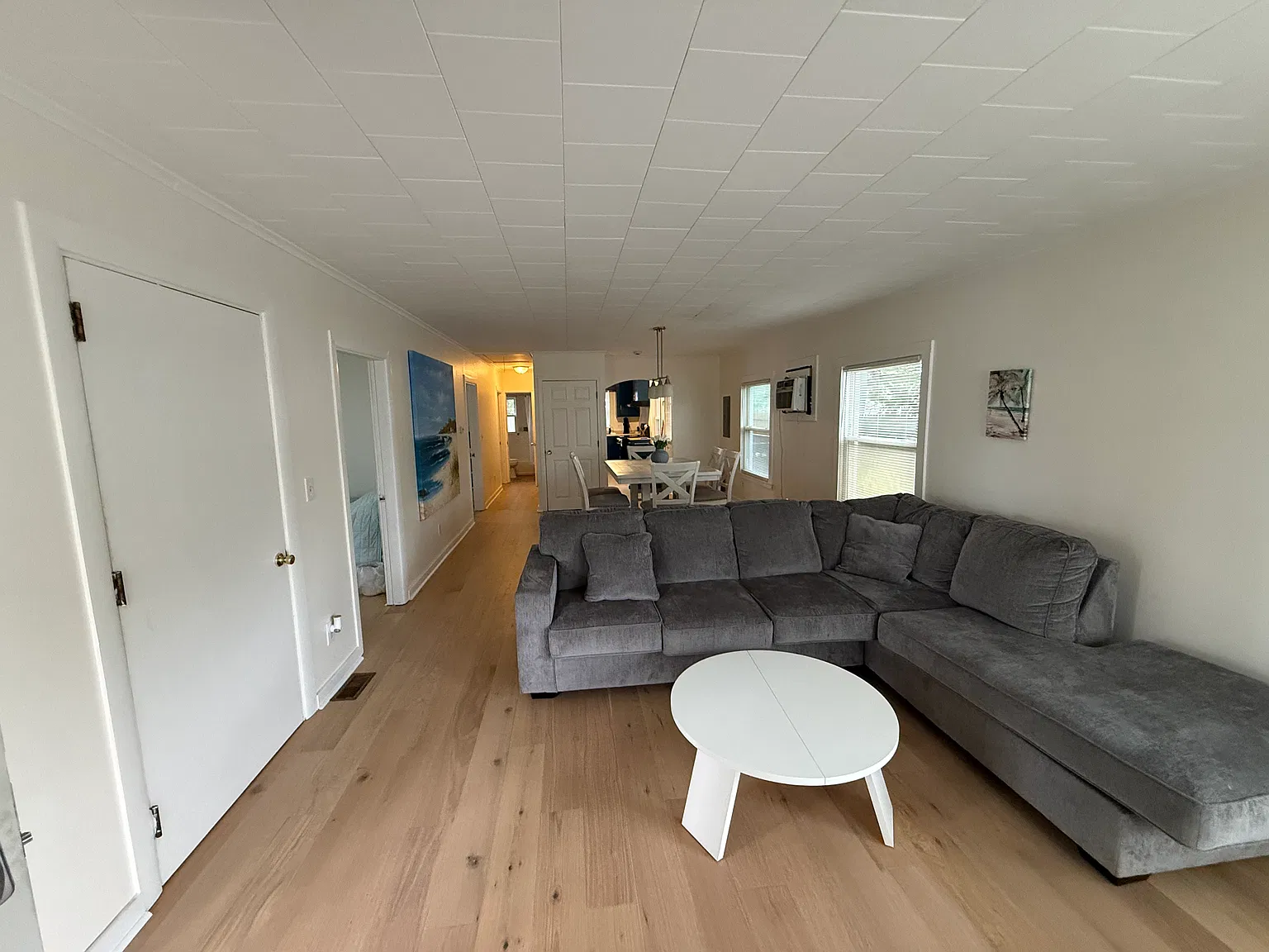 3 bed, 1055 sqft, $2,200 — Photo 1