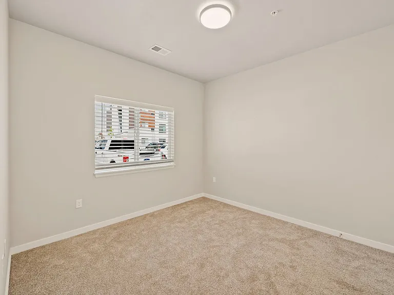 Holmes Corner Apartments — Photo 11