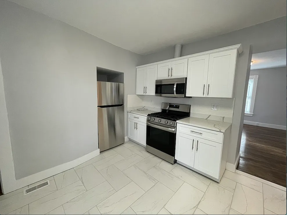 1 bed, 800 sqft, $2,700 — Photo 4