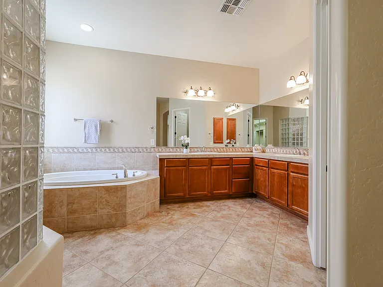 18175 W Narramore Rd — Photo 32