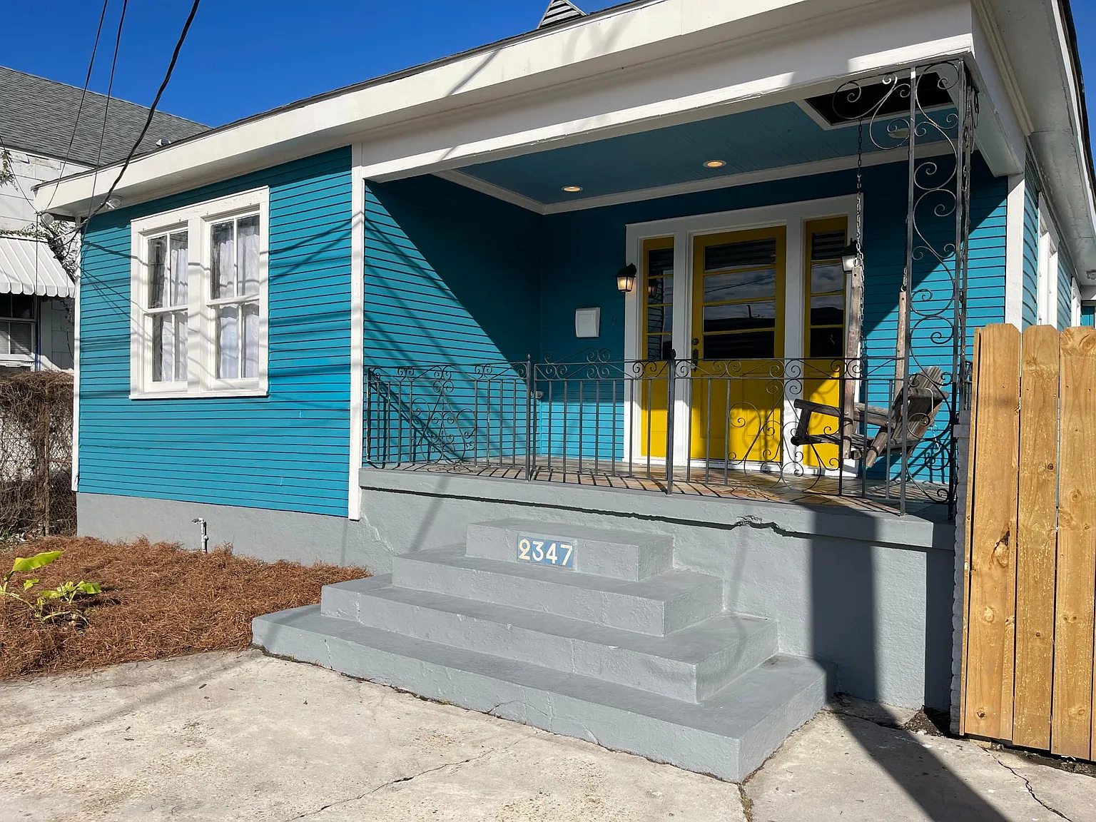 2347 N Claiborne Ave — Photo 4