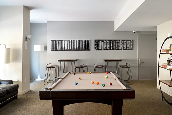 Sold by Owner | media 9