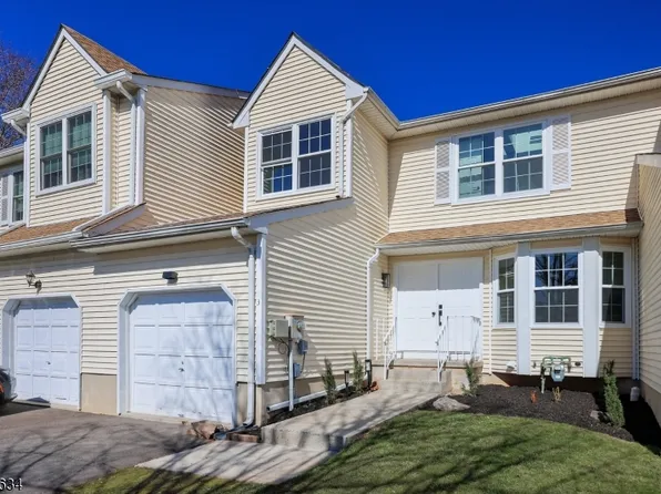 3 Cheyenne Trl, Branchburg, NJ 08876