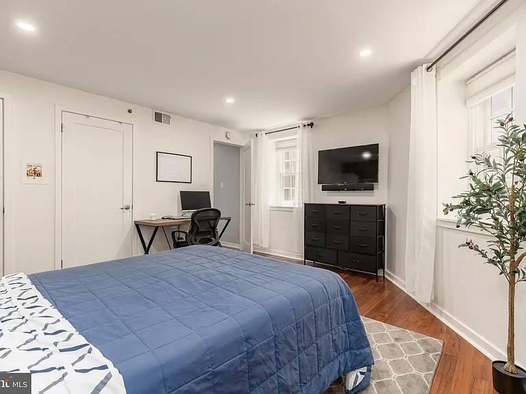 136 N 2nd St #38-2A — Photo 15