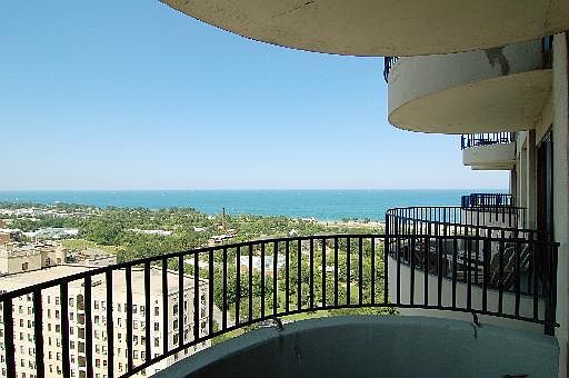 1st image of 2020 N Lincoln Park W APT 31D