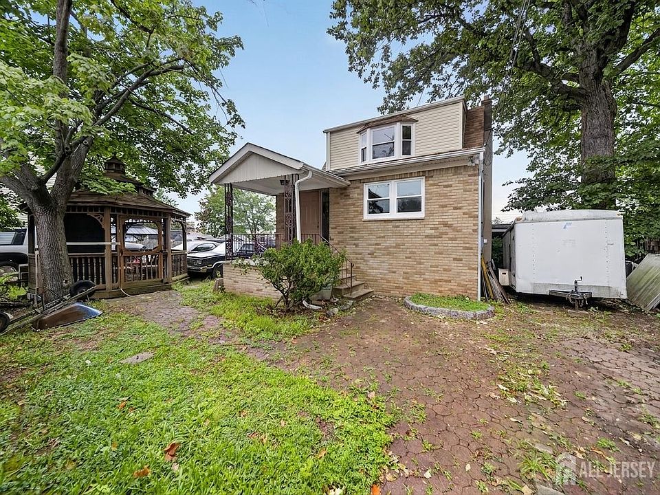 1st image of 20 Division St