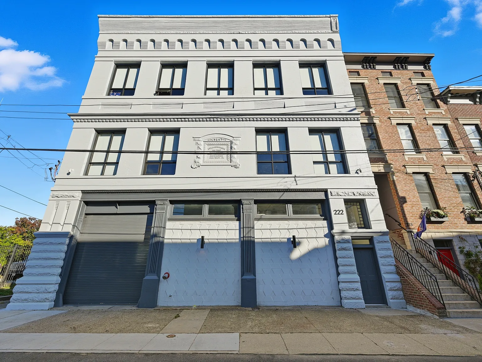 3 bed, 2525 sqft, $7,500 — Photo 1