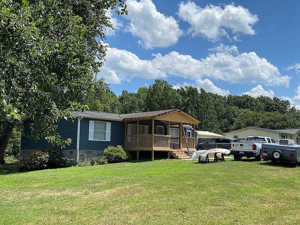 1st image of 421 Red Oak Dr