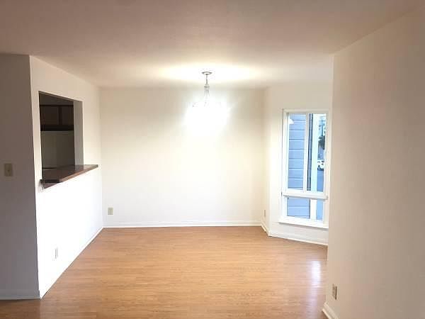1st image of 426 27th Ave