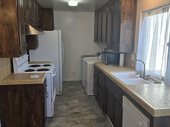 2nd image of 539 Sydnor Ave