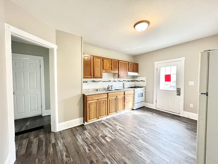 238 Madison St #3 — Photo 12