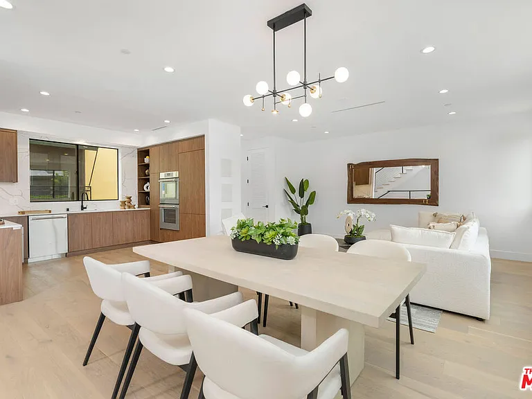 4326 Serene Pl #4 — Photo 32