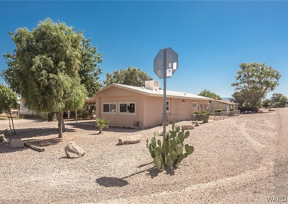 1st image of 8072 S Smoketree Ln