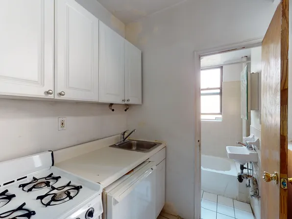 339 East 77th Street image 4 of 7