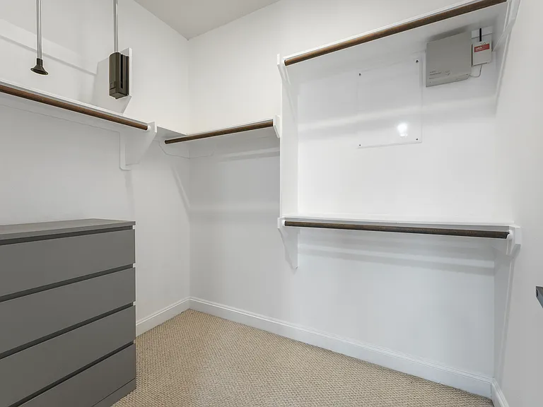 5747 Kansas St — Photo 20