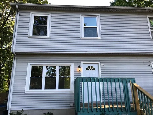 48 Russell St Photo 1