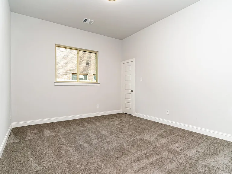 5209 Noble Ln — Photo 18