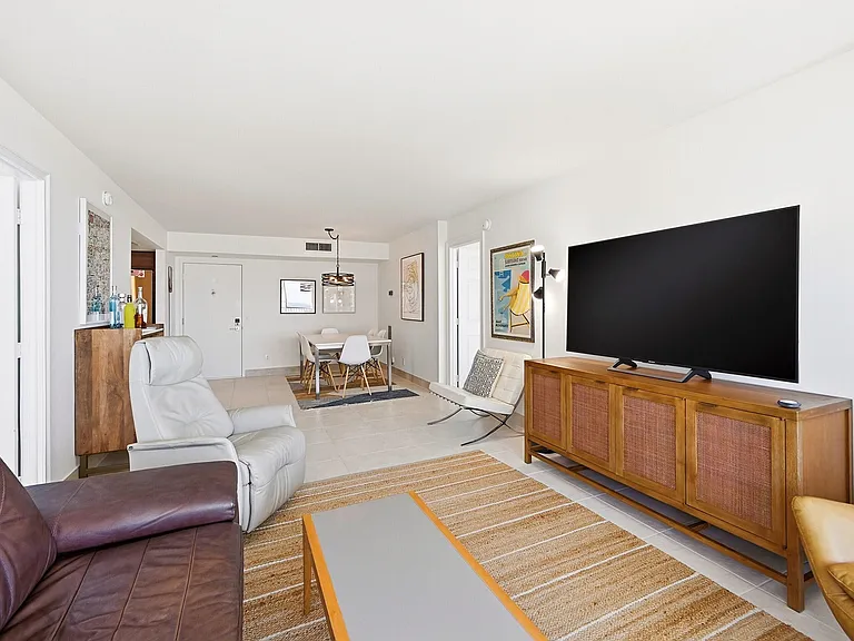 531 N Ocean Blvd #1210 — Photo 10