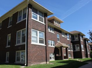 2 bed, 1.0 bath, 1000 sqft, $1,700, Madison, WI 53703