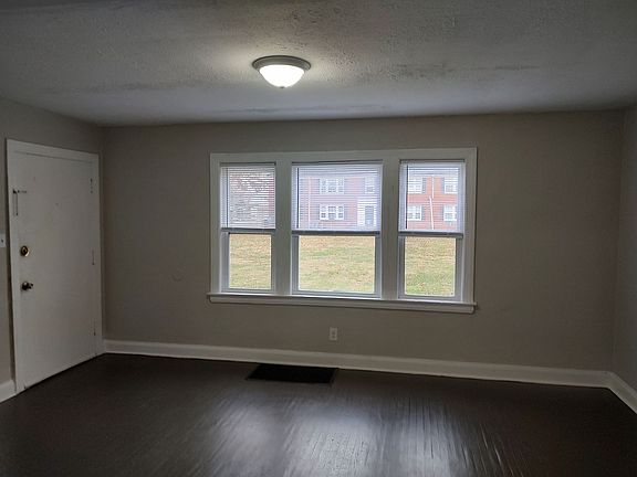 3rd image of 647 S 44th St #617-1