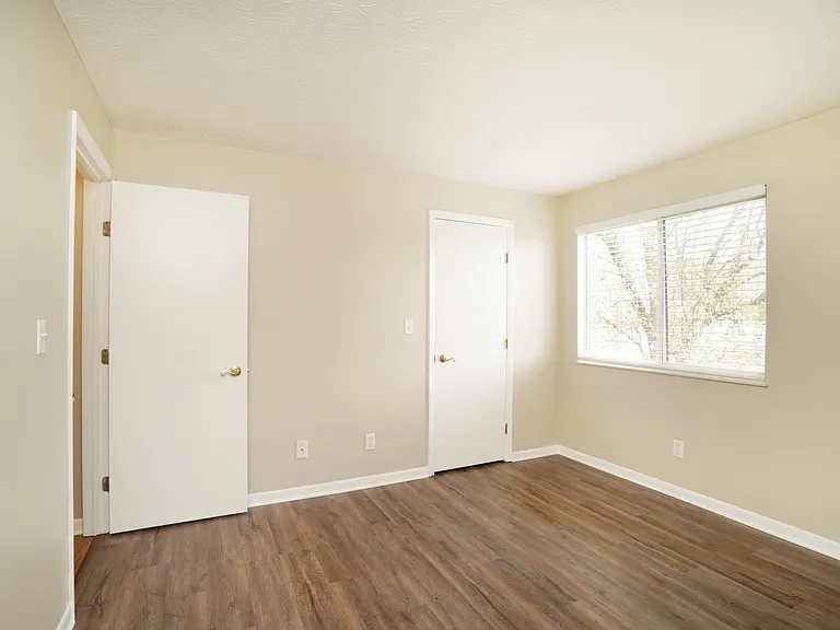 8945 Eagleview Dr #7 — Photo 14
