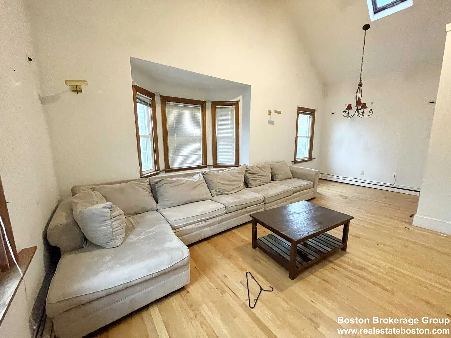 2 bed, $3,800 — Photo 2