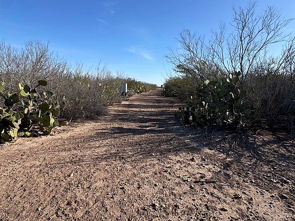 3rd image of 364 Ranch Rd