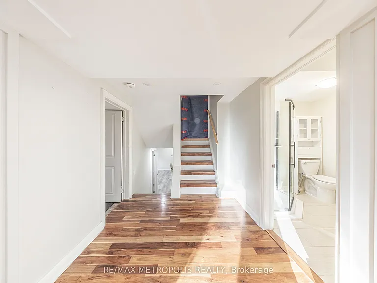 21 Hills Rd #BASEMENT — Photo 5