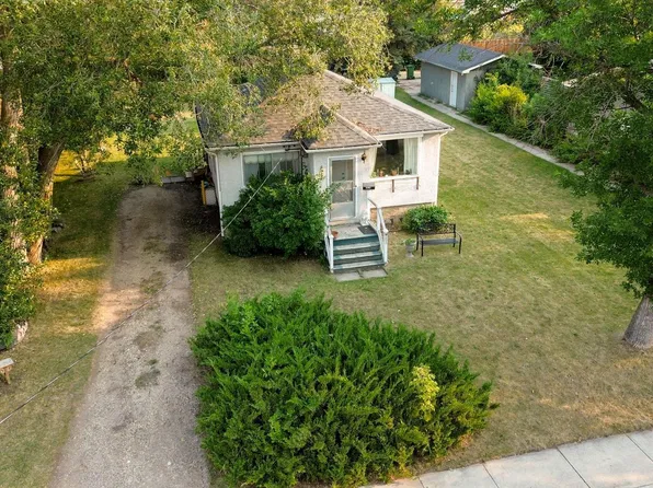 3830 46th St, Red Deer, AB T4N 1L8