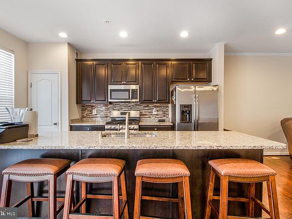 4th image of 4018 Winston Dr