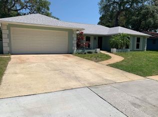 2905 Rosery Rd NE, Largo, FL 33771