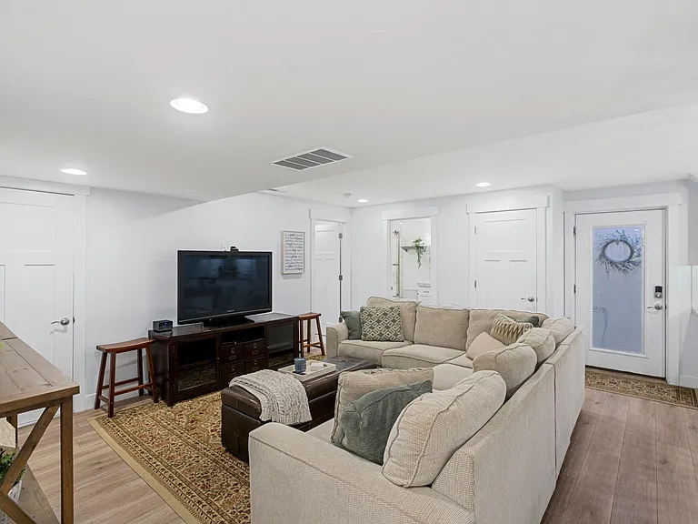13252 S Weatherford Ln — Photo 12