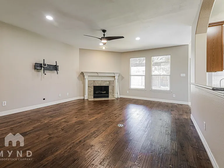 4624 Dalrock Dr — Photo 9