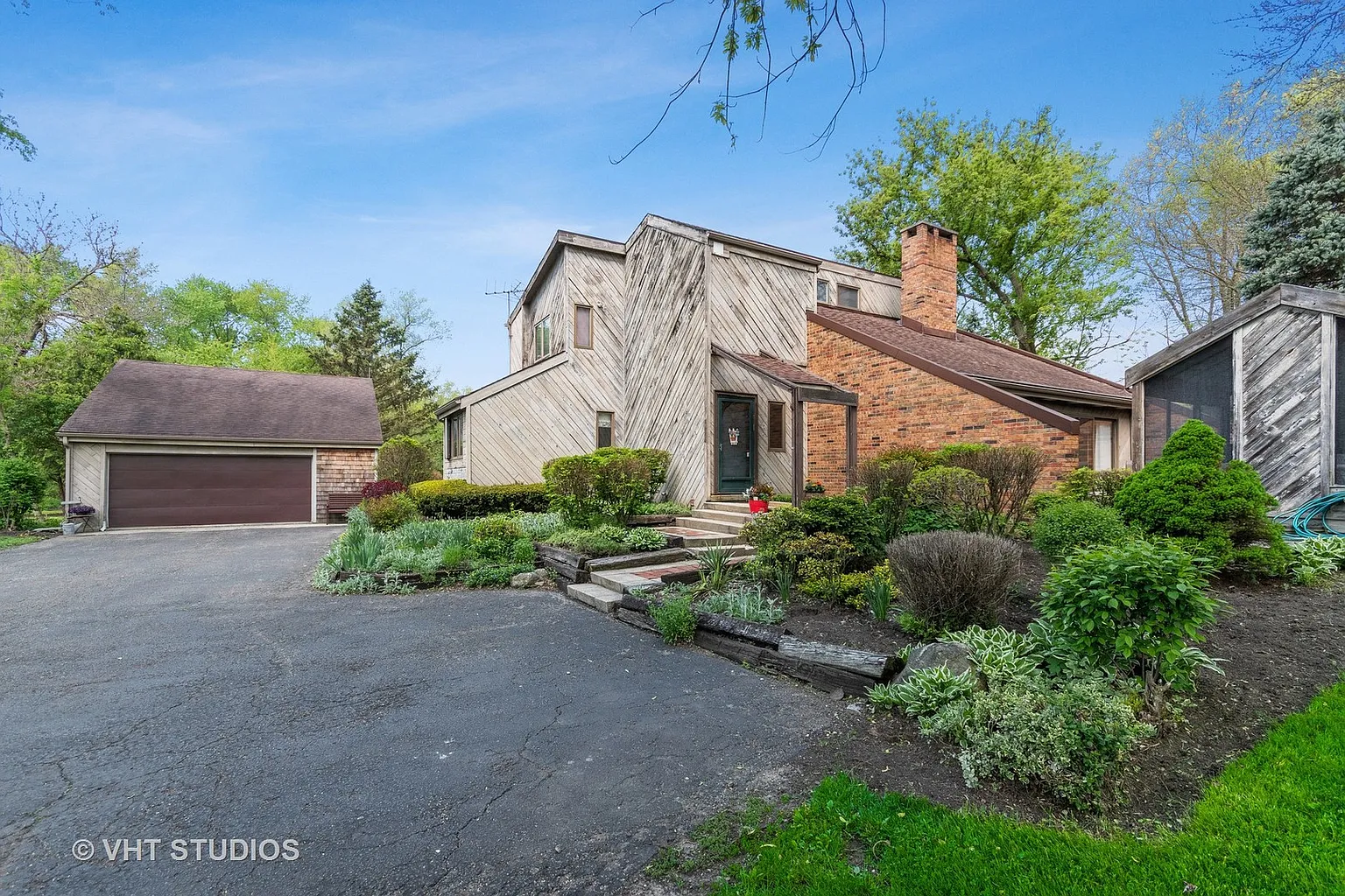 8S526 Bell Dr photo 1