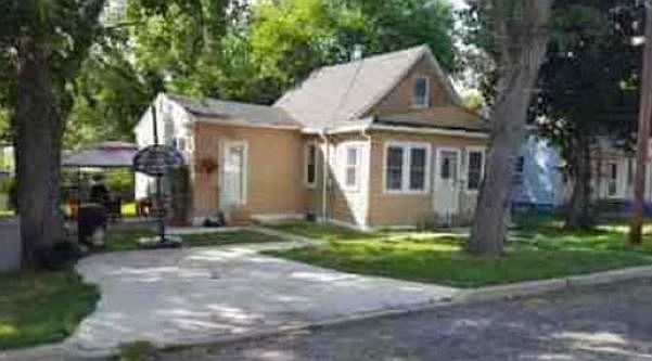 2nd image of 7565 Remington Ave
