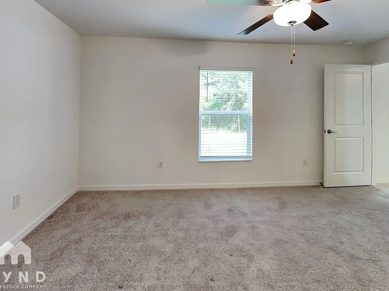 3 bed, 2.0 bath, 1461 sqft, $2,425 — Photo 4