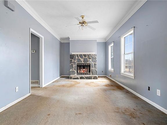 2nd image of 391 Pleasant Hill Rd NW