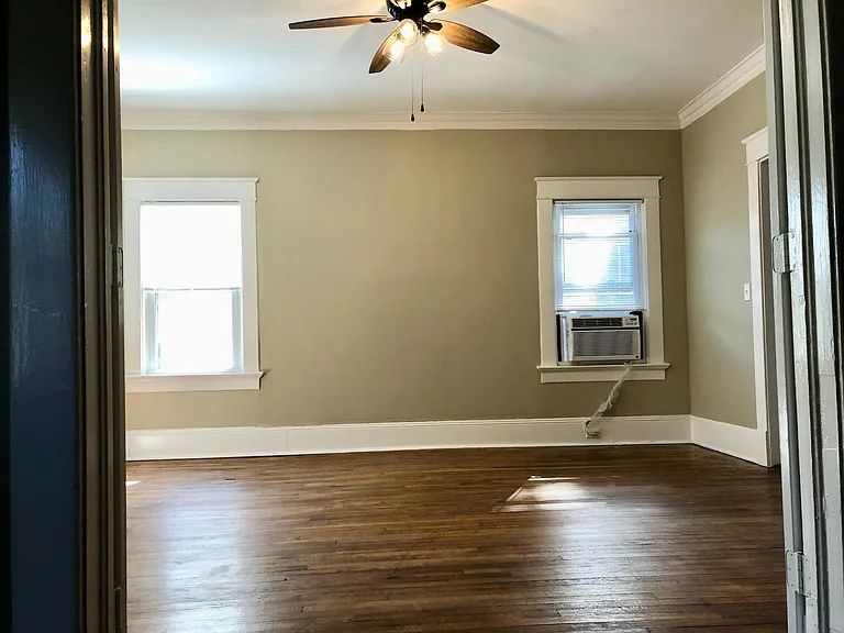 1062 Monroe Dr NE — Photo 4