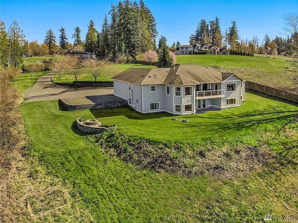 1st image of 2324 75th Ave NE