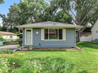 815 9th St W, Hastings, MN 55033