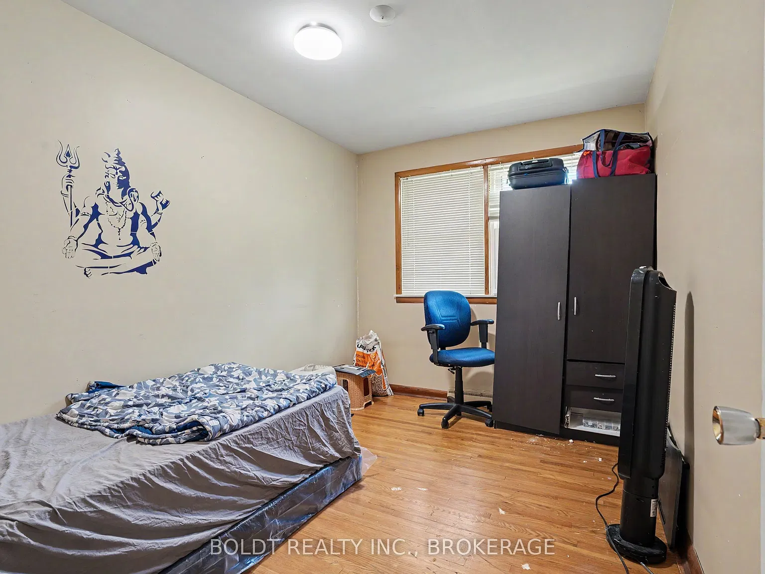 5 bed, $2,150 — Photo 4