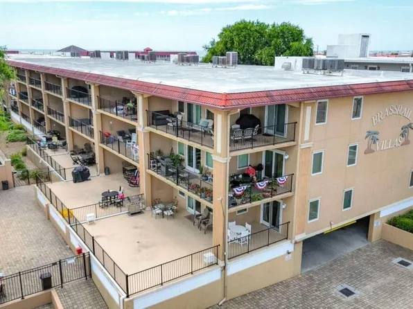 1508 Butler Ave APT 318, Tybee Island, GA 31328