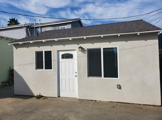 1381 E 48th Pl #B, Los Angeles, CA 90011