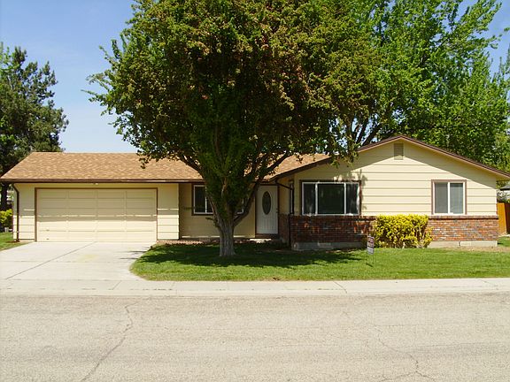 3rd image of 618 W Lawndale Dr