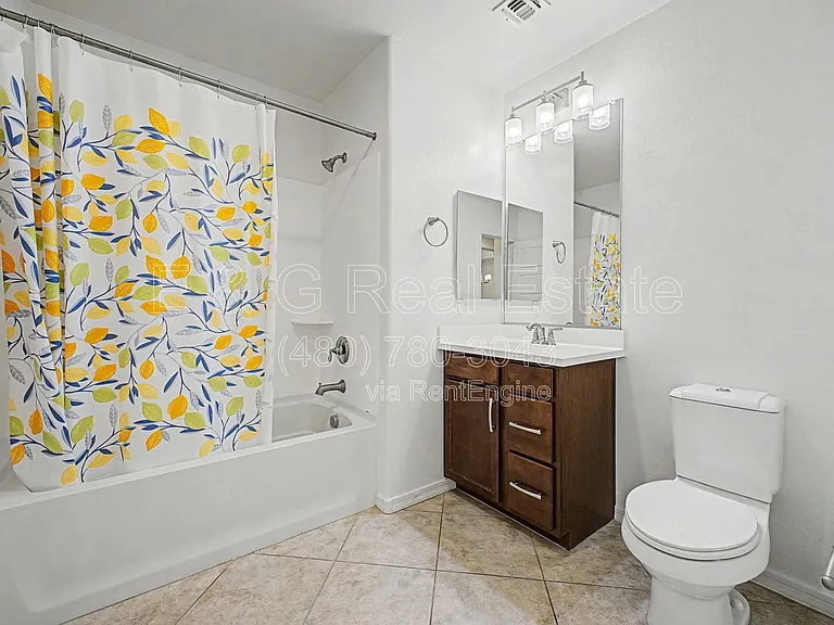 5550 N 16th St #167 — Photo 15