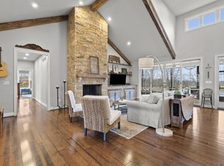 5903 Stewart Rd, Lexington, KY 40516