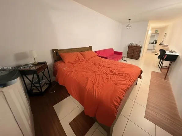 18707 NE 2nd Ave APT 919, Miami, FL 33179