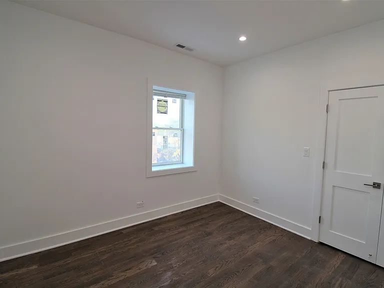 1440 N Milwaukee Ave #4 — Photo 9